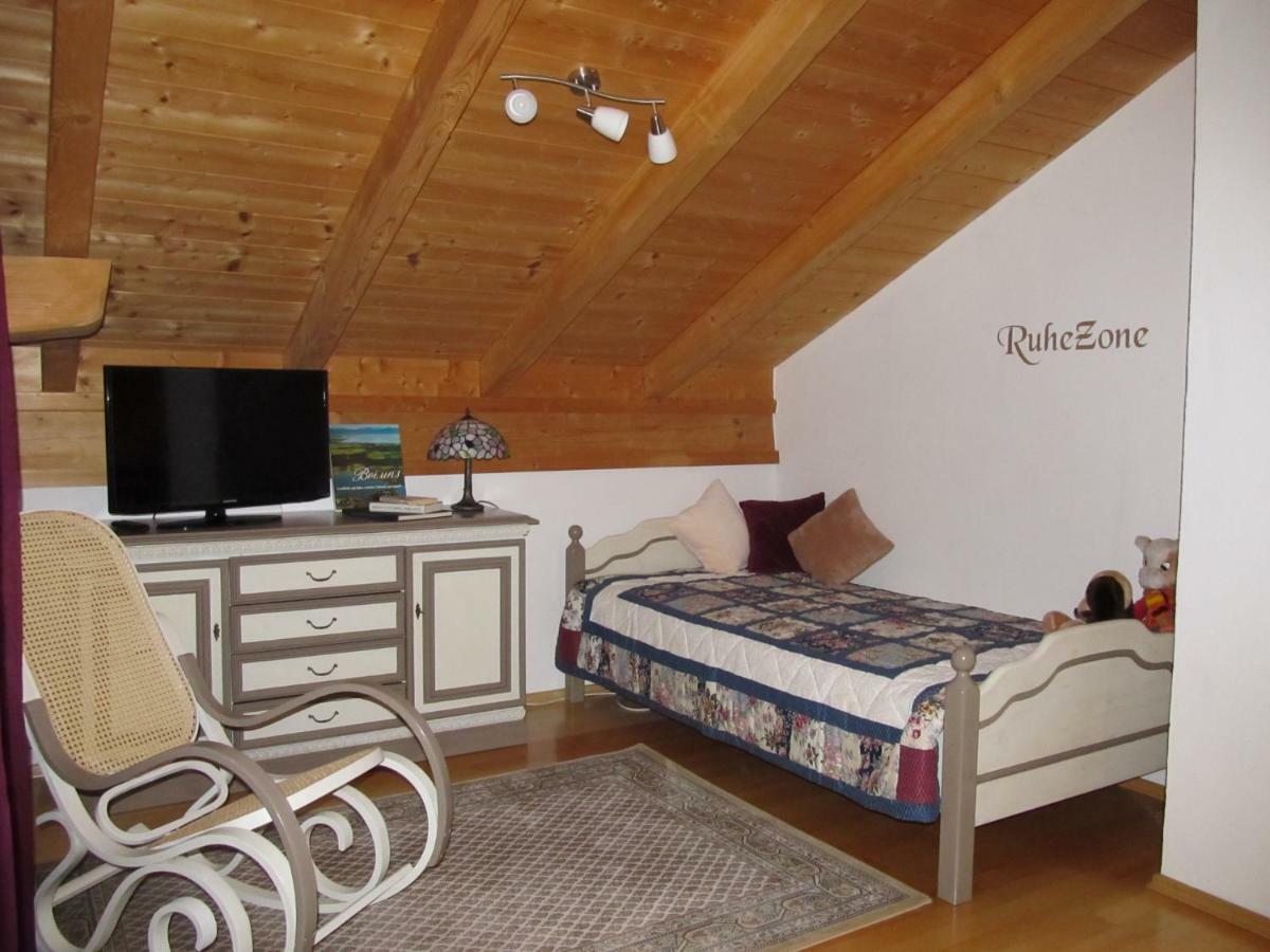 Ferienwohnung Bei Mutti Rottau Bagian luar foto